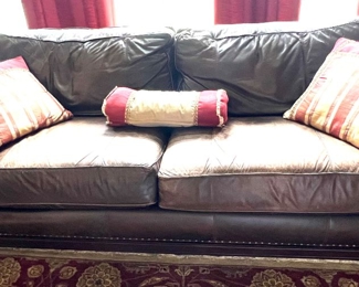 123. Bernhardt Leather Sofa (88" x 36" x 33")