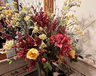 187. Silk Floral Arrangement (26")