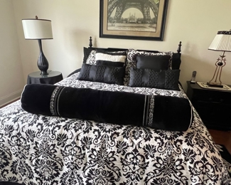 189. Black Queen Bed (49"h)