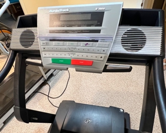 231. NordicTrack E 3800