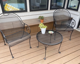 Woodard, wrought iron "Cantebury" set