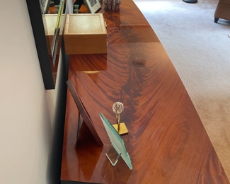 Italian burl bedroom set by Oscar Dell Arremento for Miniforms. Gorgeous!