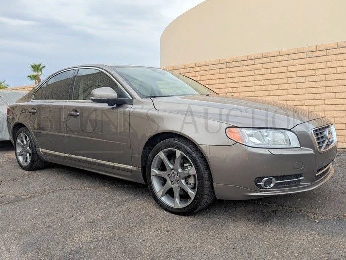 2012 VOLVO S80; SEDAN 4-DOOR

MILEAGE - 27,953
VIN# YV1952AS4C1158046

ONE OWNER / GARAGE KEPT (FOUNTAIN HILLS ESTATE)

COLD A/C
3.2L I6 F DOHC 24V ENGINE
6 SPEED AUTOMATIC TRANSMISSION
FRONT WHEEL DRIVE
GREY EXTERIOR / TAN LEATHER INTERIOR

POWER WINDOWS / DOOR LOCKS / SEATS