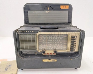 ZENITH SUPER DE LUXE "WAVE MAGNET" TRANSOCEANIC PORTABLE