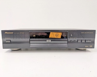 PIONEER DVD/VCD/CD/CD-RW/CD-R PLAYER DV-525