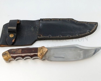 BOWIE KNIFE W/ SHEATH NICE HEAVY KNIFE, 
