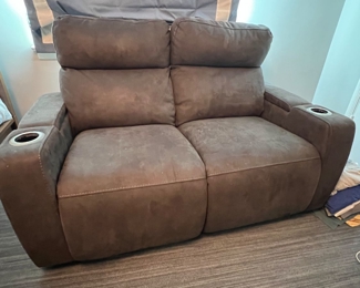 5. Recliner Loveseat w/ Cup Holders (61" x 36" x 36")