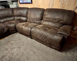 42. 6pc Modular Reclining Sectional w/ Cup Holder (127" x 132" x 41" x 40")