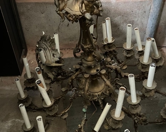 120. Antique Brass Cherub 20 Candle Chandelier (36" x 30")