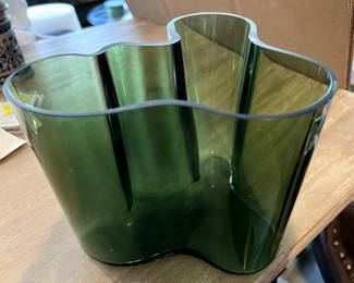 24. Signed Green Hand Blown Vase 4224/800 (7")