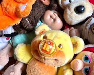 Vintage Stuffed Toys , Muppets, Cabbage Patch ,Snoopy, Garfield  and more !