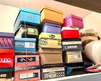 Vintage Shoes With Boxes 