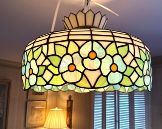 Tiffany Style Light Fixture 