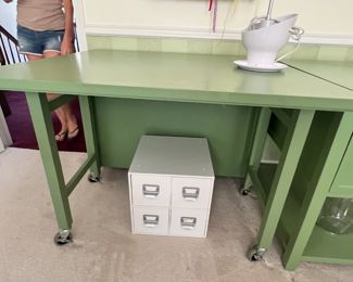 sewing cutting table seamstress