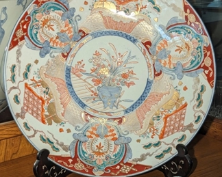 Exquisite Antique Japanese Imari Charger - Pair