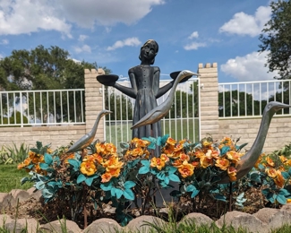 Savannah's Bird Girl (replica of 1936 Sylvia Shaw Judson sculpture) 28" book Midnight in the Garden of Good and Evil, Crane Family