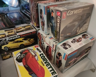 Model cars - Corvette, Porsche