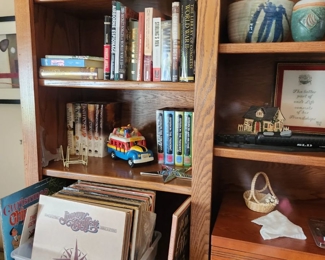 Albums and books. Jefferson and His Time six book collection, Crosley record player/radio