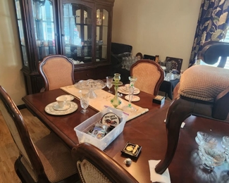 Room view - dining room