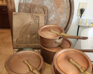 Copper pots and pans 