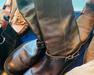 A pair of new dolce and Gabbana men’s leather boots originally over 450 dollars new ! 