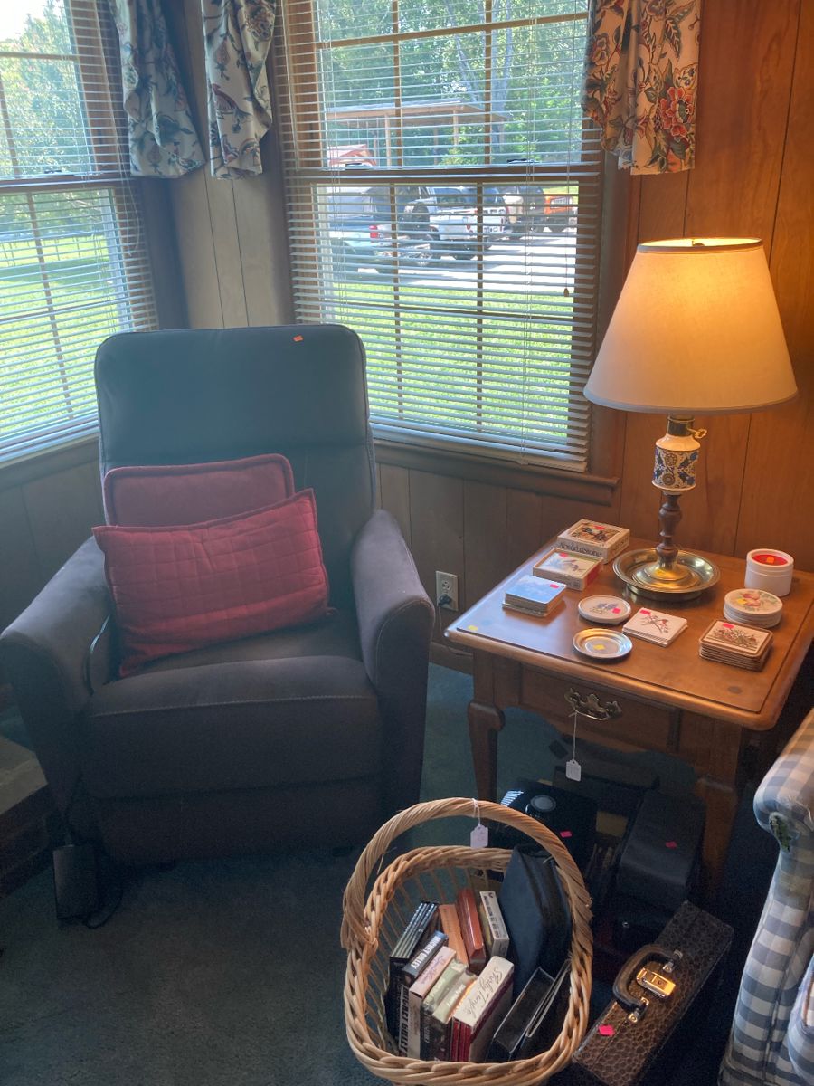 Crieve Hall Estate Sale in Nashville, TN starts on 8/24/2023