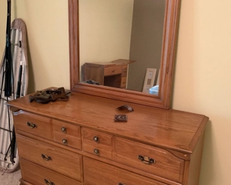 Chest with Mirror