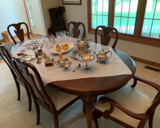 Cherry Dining Room Table from Kincaid Furniture Co. - 6 Chairs, Leaf