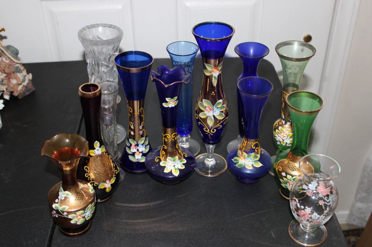 Victorian Collectibles, Art, Orient and Garden I starts on 8/25/2023