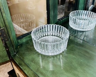 $20-$45
CRYSTAL VASES / BOWLS AND CAKE-STAND
