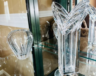 $20-$45
CRYSTAL VASES / BOWLS AND CAKE-STAND