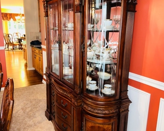 $300
UNIVERSAL FURNITURE LIGHTED CHINA CABINET 

75”W x 19”D x 90”H