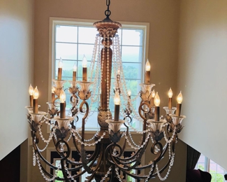 $300
VESTIBULE CHANDALIER 

