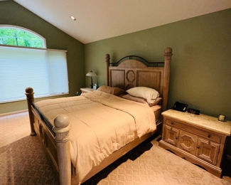 $750
LEXINGTON FURNITURE KING SIZE BEDROOM SET
LONG HIGH DRESSER 
70”L x 20”D x 40”H 
MIRROR 46”H x 52.5”W 
KING SIDE BED-FRAME
91”L x 85”W x 76”H
TWO NIGHTSTANDS
38”L x 20”D x 28”H 