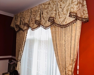 $150 PER WINDOW
WINDOW TREATMENTS- CURTAINS 