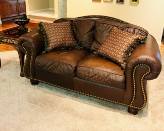 $400
DREXEL HERITAGE LEATHER STUDDED LOVE-SEAT
68”L x 38”D x 36”H