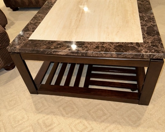 $40
COFFEE TABLE
36”W x 36”L x 18.5”H