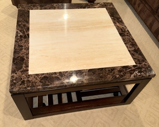 $40
COFFEE TABLE
36”W x 36”L x 18.5”H