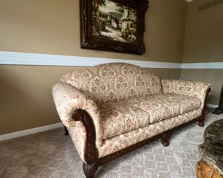 $400
THOMASVILLE FRENCH STYLE WOODEN FRAME FLORAL SOFA 
87”W x 49”W x 38”H 