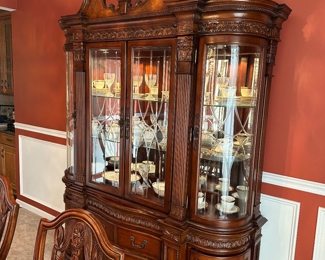 $300
UNIVERSAL FURNITURE LIGHTED CHINA CABINET 

75”W x 19”D x 90”H