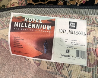 $150
ROUND AREA RUG
7’10” DIAMETER 