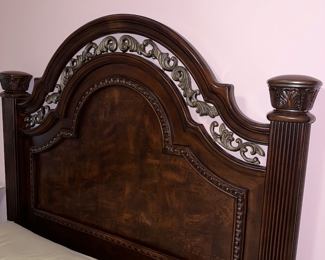 $300
ORNATE DARK BROWN QUEEN SIZE BEDROOM SET
DRESSER WITH MIRROR 
69”L x 18.5”D x 38”H 
MIRROR 49”H
QUEEN BED FRAME 92”L x 66”W x 74”H 
TWO NIGHTSTANDS 30”W x 17”D x 30”H