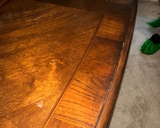 $300
ORNATE DARK BROWN QUEEN SIZE BEDROOM SET
DRESSER WITH MIRROR 
69”L x 18.5”D x 38”H 
MIRROR 49”H
QUEEN BED FRAME 92”L x 66”W x 74”H 
TWO NIGHTSTANDS 30”W x 17”D x 30”H