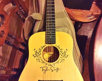 Taylor Swift Guitar 