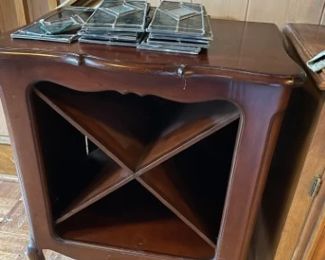 End table - Has a matching table.