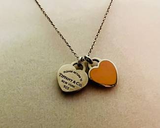 2 of 3

Tiffany & Co Necklace

925 & Pink Enamel