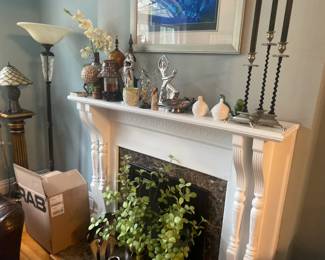 Assorted decorative accessories