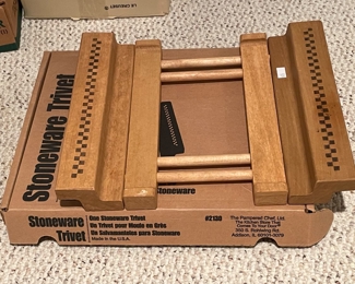 Stoneware adjustable trivet, $15