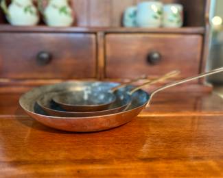 COLLECTION OF COPPER POTS & PANS