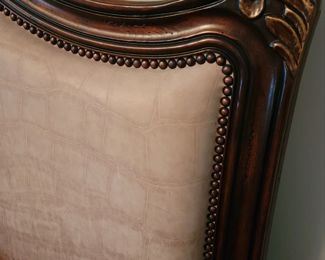 Traditional Style King Size Bed